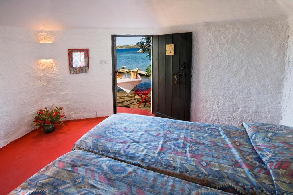Camping Baia Saraceno Hotel Palau Værelse billede
