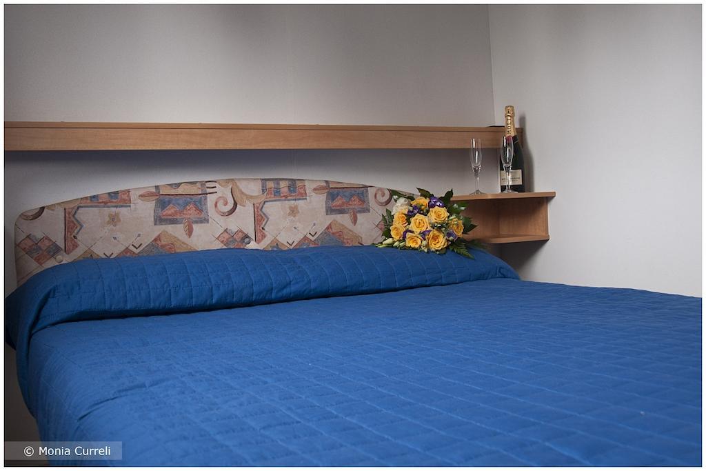 Camping Baia Saraceno Hotel Palau Eksteriør billede